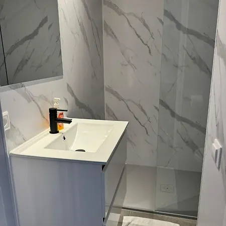 Апартаменти Orangerie *
